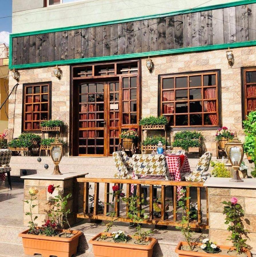 Italian House Hotel Βαγδάτη Εξωτερικό φωτογραφία