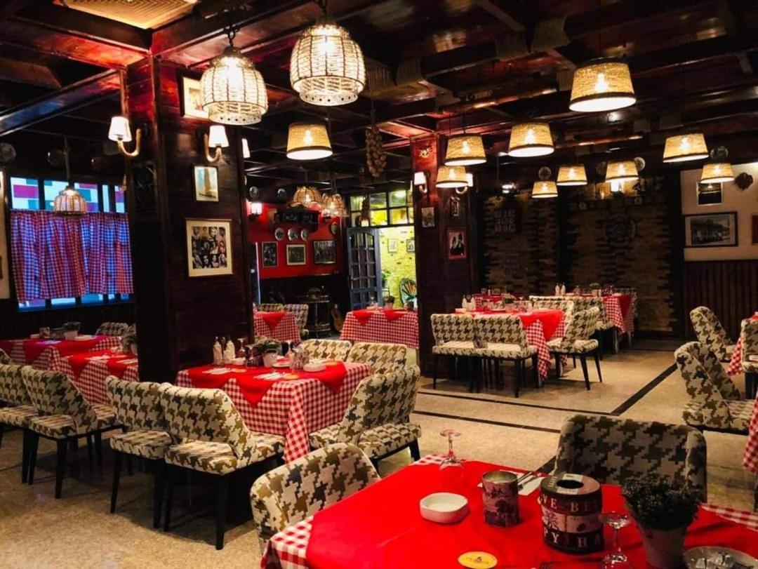 Italian House Hotel Βαγδάτη Εξωτερικό φωτογραφία